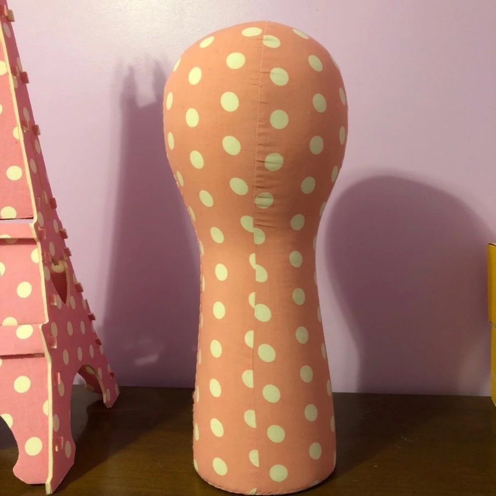 ISO PINK Mannequin Head DO NOT BUY